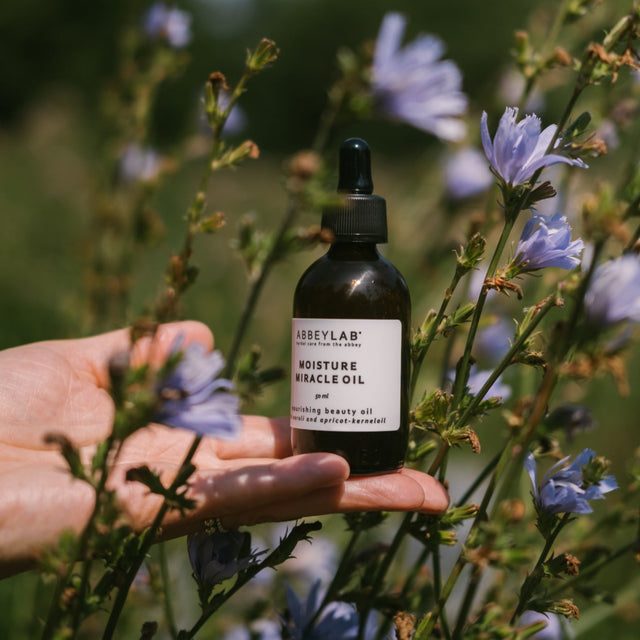 AbbeyLab Miracle Beauty Oil – 100% natuurlijke beauty olie met een voedende formule die de huid hydrateert, verzacht en herstelt, ideaal voor een stralende en jeugdig uitziende huid (50 ml