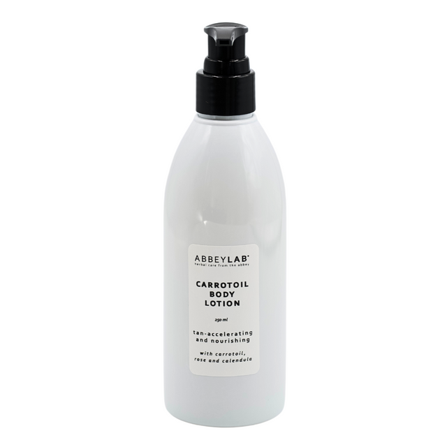 AbbeyLab CarrotOil Body Lotion – Voedende bodylotion met wortelolie om je teint te behouden en je huid te laten stralen (250 ml)